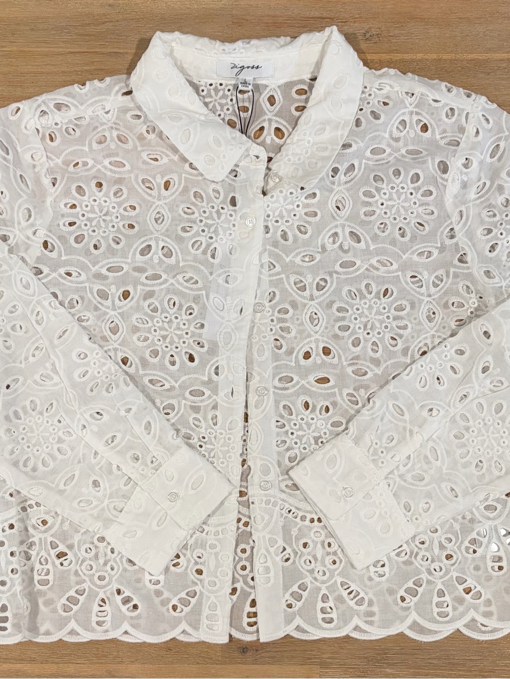 Vigoss White Eyelet Lace Button-Up Blouse